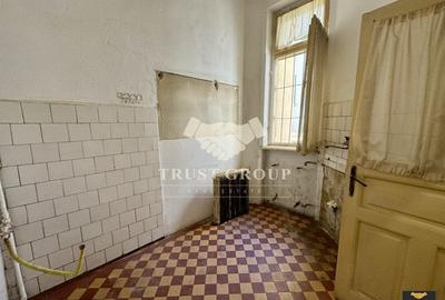 4 camere Parter in vila Cismigiu |+2 cam la demisol +1/2 din mansarda | Garaj - 18