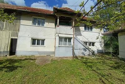 Casă cu 4 camere cu Teren 20 Mp în Central - 5
