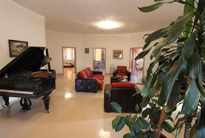 Vilă transformata în cămin pretabilă investiție - 3