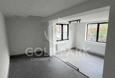 Spațiu comercial, de 78 mp, în Semicentral - 4