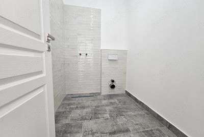 Casă cu 3 camere în Dumbrăvița