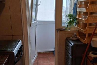 105000 euro - 3camere-72mp-Sun Plaza Metrou - bloc 1979 - 12