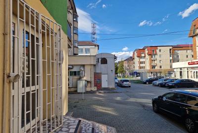 Spațiu comercial, de 18 mp, în Central - 3