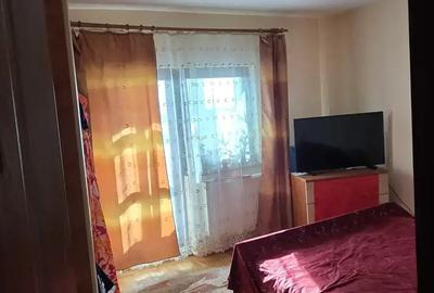Vand apartament 3 camere decomandate, proprietar de nou, micro 20 - 3