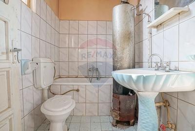 Casă cu 6 camere cu Teren 1915 Mp în Bran - 13
