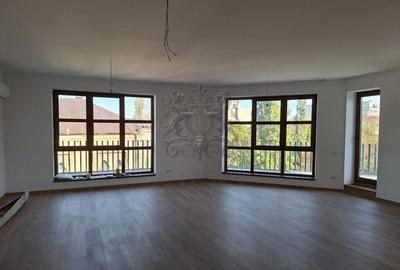 Penthouse cu 4 camere semidecomandat în Cișmigiu - 2