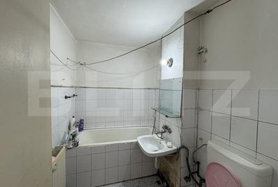 Apartament 2 camere decomandat, etaj 1, zona 23 August - 7