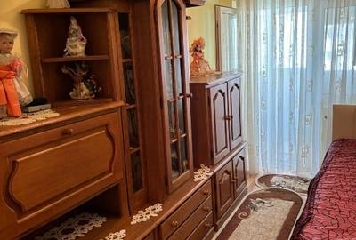 Vând apartament ultracentral,  lângă Primărie, 3 camere, decomandat, 2 balcoane - 3