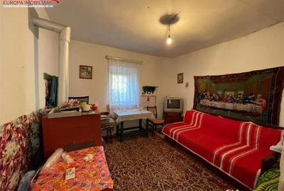 Casă cu 2 camere cu Teren 2900 Mp în Malcoci - 3