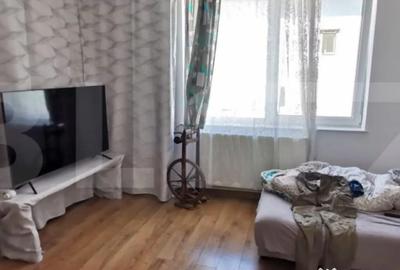 Casă cu 5 camere cu Teren 2100 Mp în Luna - 3