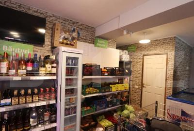 Spațiu comercial, de 163 mp, în Central - 3