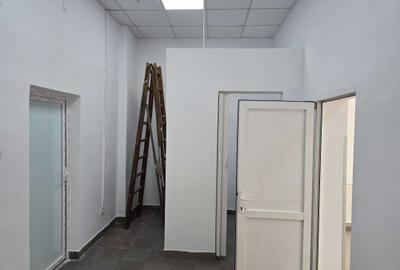 Spațiu comercial, de 90 mp, în Central - 2