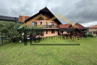 Vila cu 8 camere de vanzare, teren 1580mp, Zona Praid - 9