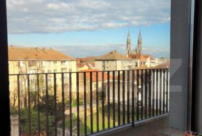 Apartament cu 4 camere decomandat în Elisabetin