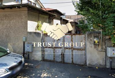 Casă individuală cu 5 camere în Domenii