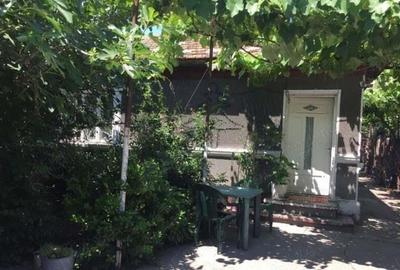 Casă cu 4 camere cu Teren 200 Mp în Km 5