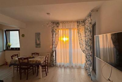 Studio elegand cu priveliste frumoasa , etaj 8 , loc parcare, zona Coresi Mall - 4