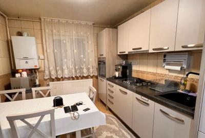 Apartament 4 camere mobilat si utilat-zona buna - 4