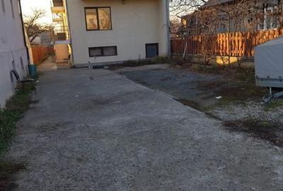 Casă cu 4 camere cu Teren 220 Mp în Someșeni