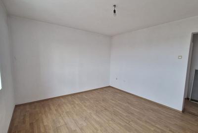 Apartament cu 2 camere decomandat în Decebal - 2