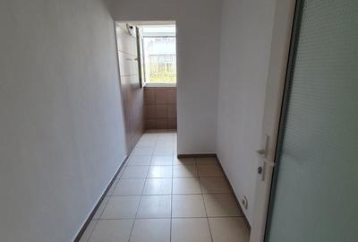 Garsonieră decomandată în Central - 4