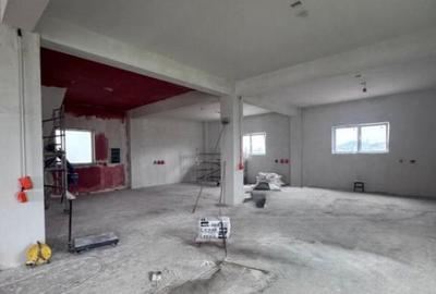 Hala/spatiu comercial de inchiriat , 240mp utili, Vicovu de - 2