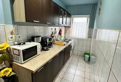 Apartament cu 3 camere decomandat în Dâmbovița - 3
