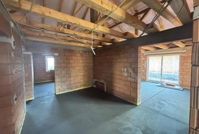 Casă cu Teren 522 Mp în Sâncraiu de Mureș - 2