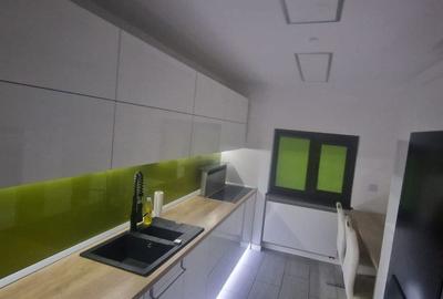 Apartament cu 4 camere decomandat în Central - 5