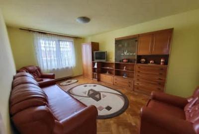 Apartament cu 3 camere decomandat în 7 Noiembrie - 1