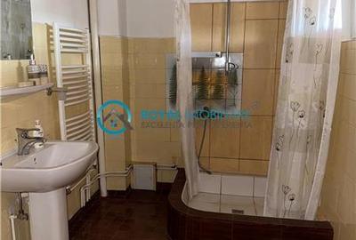 Casă individuală cu 8 camere cu Canalizare în Păulești - 23