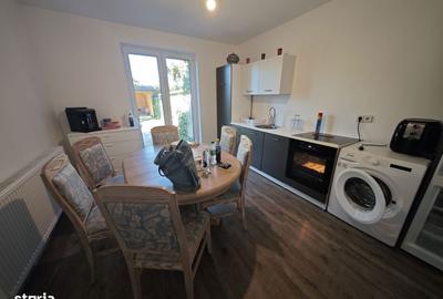 Casă cu 4 camere în Central - 2