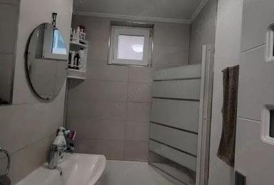 Apartament cu 3 camere decomandat în Cantemir - 3
