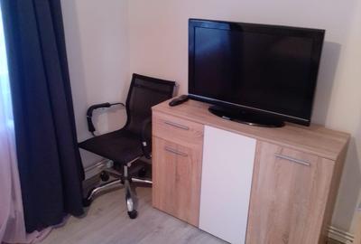 Apartament cu 2 camere semidecomandat în Alexandru cel Bun - 3