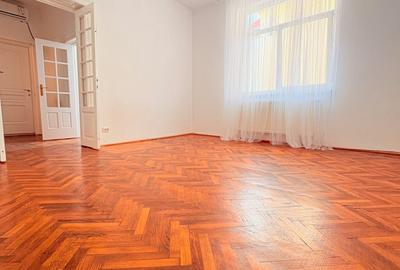Casa individuala parter inalt si demisol, curte comuna, str Popa Soare, ST 90mp