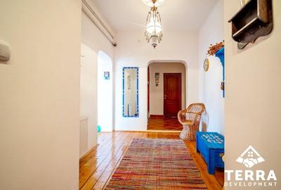 Apartament spectaculos de 5 camere în Sinaia cu priveliște de vis către munte - 21