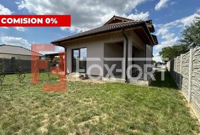 Duplex cu 4 camere de vanzare in Sanandrei la asfalt - 1