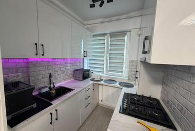 Inchiriez Apartament 2 Camere - 4