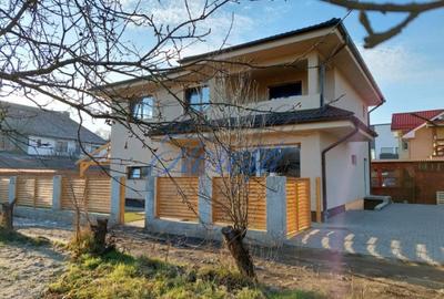 Casa semifinisata, 160 mp, teren 330 mp - Baciu, aproape de Spitalul Medicover