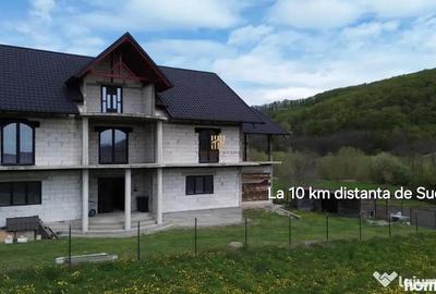 Casă cu 7 camere cu Teren 1300 Mp în Pătrăuți - 9