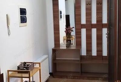 Garsonieră decomandată în Vitan