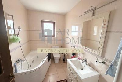 Casă individuală cu 6 camere cu Canalizare în Central - 15