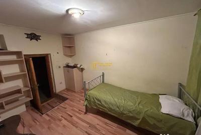 Apartament cu 4 camere semidecomandat în Cug - 4