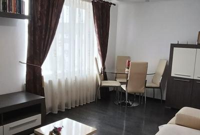 Apartament cu 3 camere decomandat în Central - 8