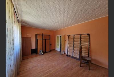 Casa cu teren de vanzare in Baita, 140m², 4 camere, Comision 0% - 5