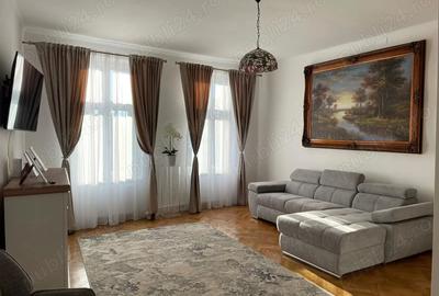 Casă cu 6 camere în Central - 1