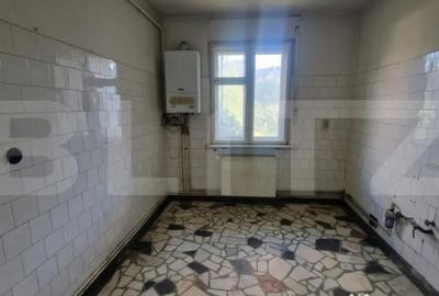 Casă cu 6 camere cu Canalizare în Aurel Vlaicu - 1