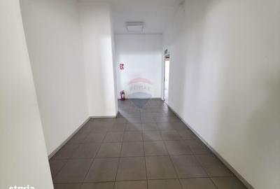 Spațiu comercial, de 828 mp, în 1 Mai - 8
