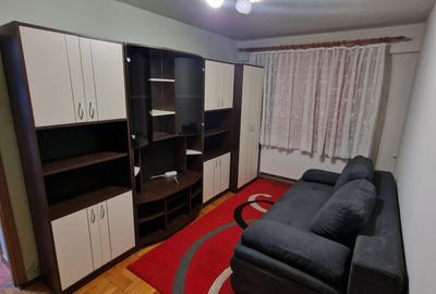 Apartament cu 3 camere semidecomandat în Intim - 2