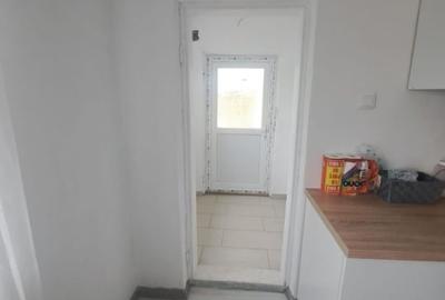 Vand casa in comuna Radovanu - 13